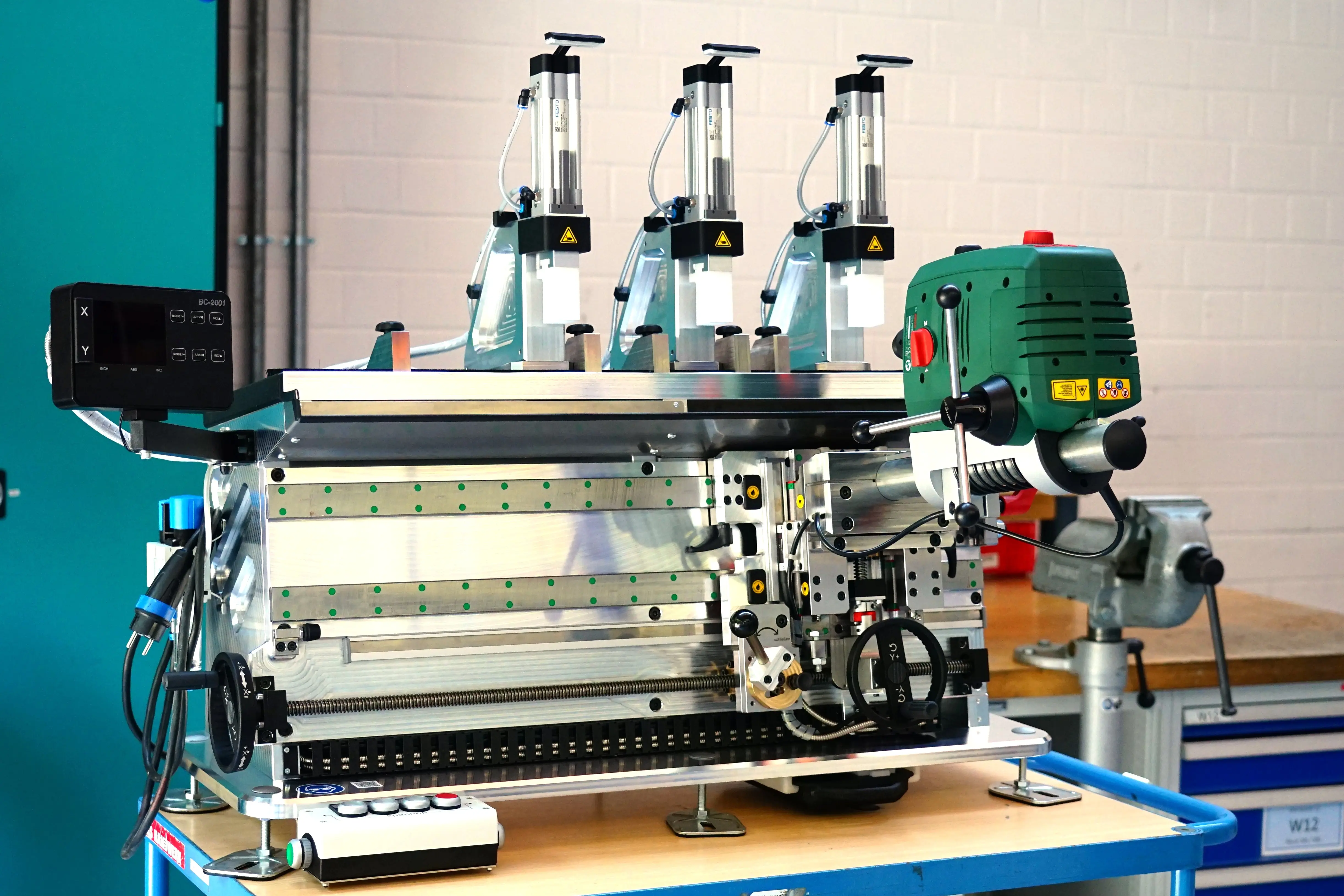 Profilbohrmaschine Profilbohrmaschine